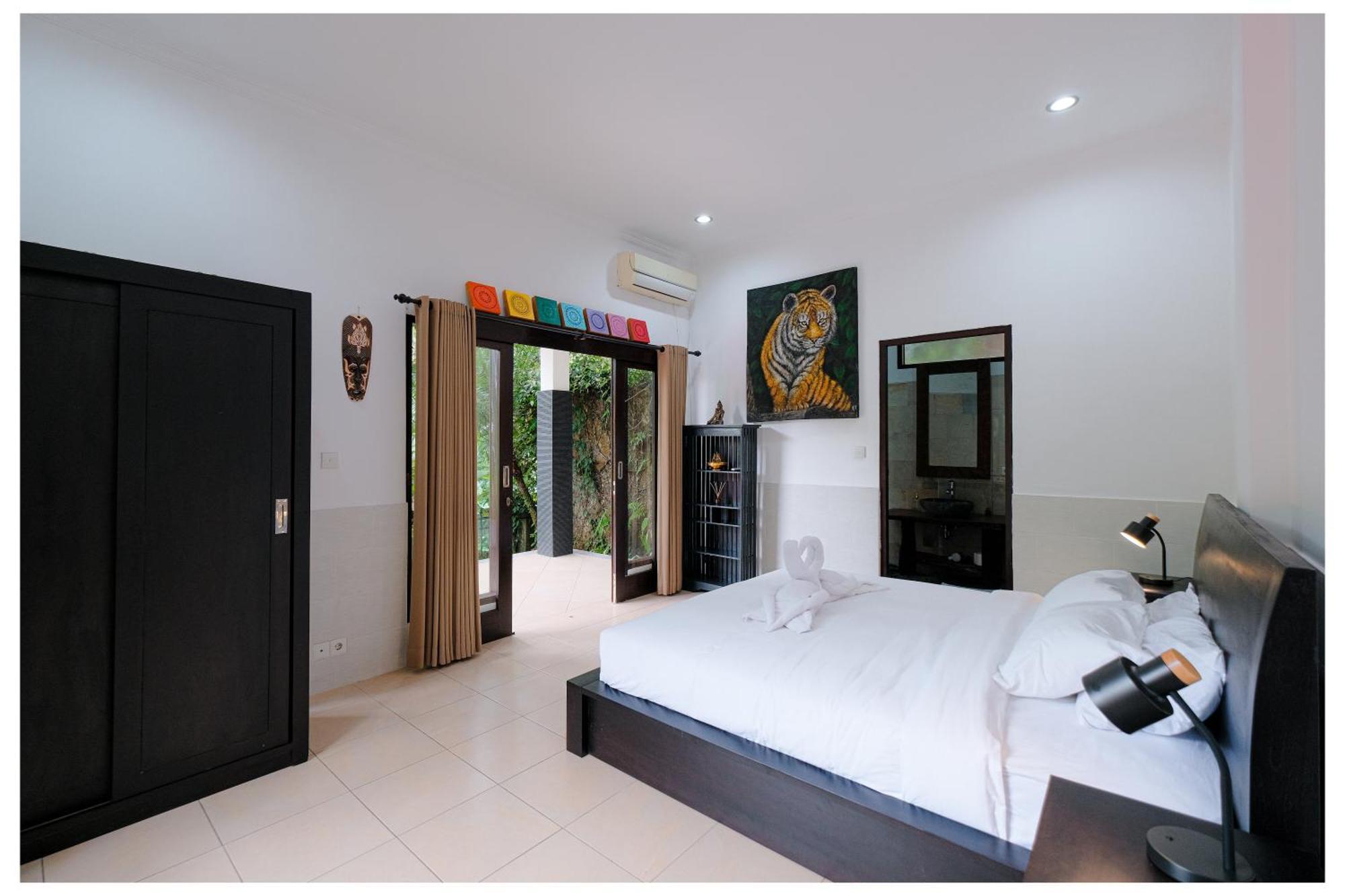 우붓 Wegy House-3Br In Udub With Pool And Jungle View 빌라 외부 사진